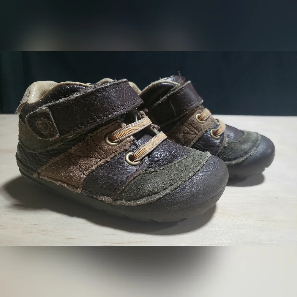 Stride Rite Shoes - Picture 1 of 3